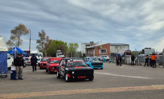 TP 1100 en acción en el Autódromo Mar y Valle de Trelew