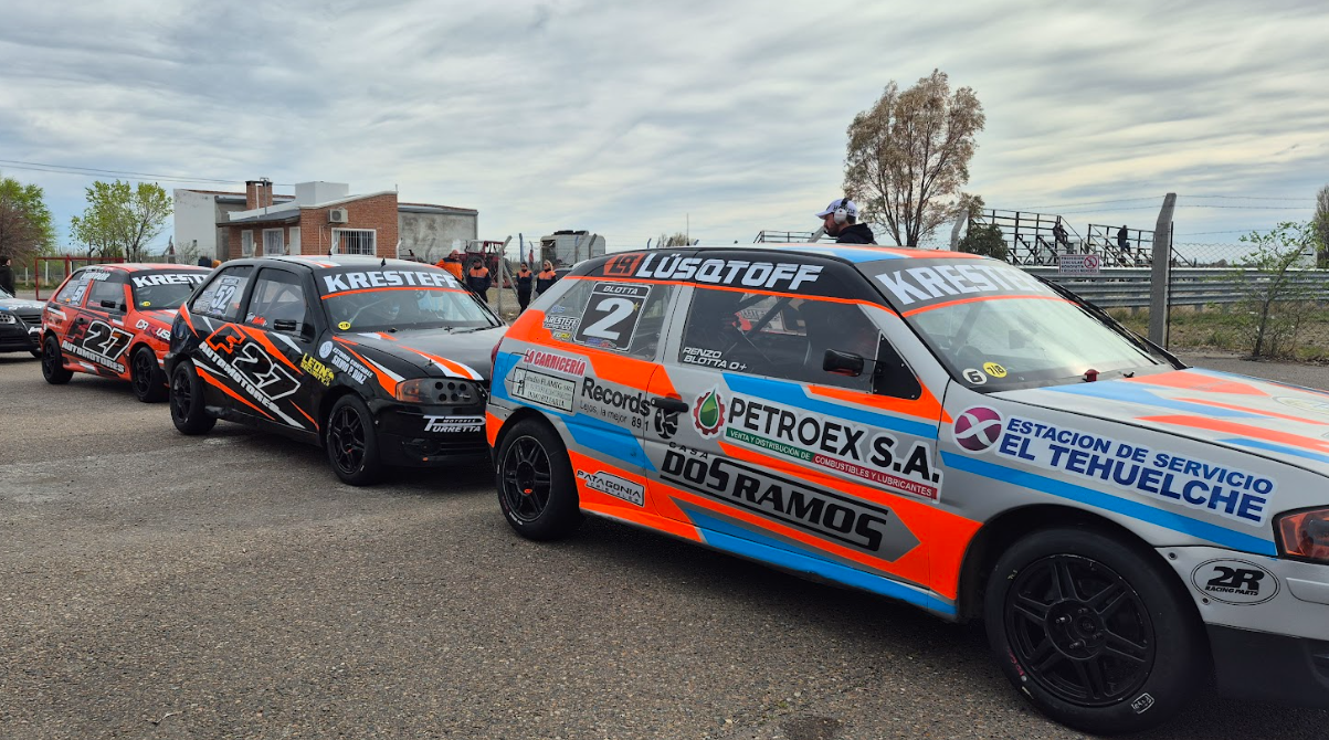 TP Gol 1.6 en acción en el Autódromo Mar y Valle de Trelew